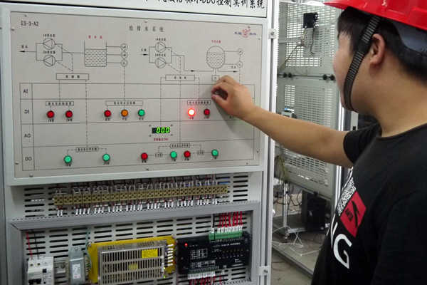 樓宇智能化系統安裝與調試需要專業化人才！(圖1)